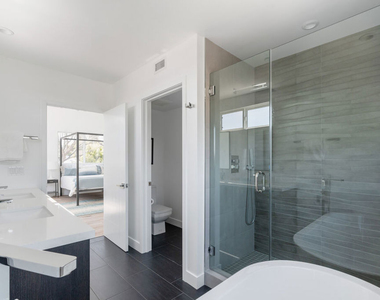2512 Berkeley Avenue - Photo Thumbnail 31