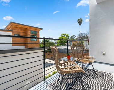 2512 Berkeley Avenue - Photo Thumbnail 21