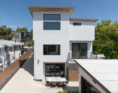 2512 Berkeley Avenue - Photo Thumbnail 49