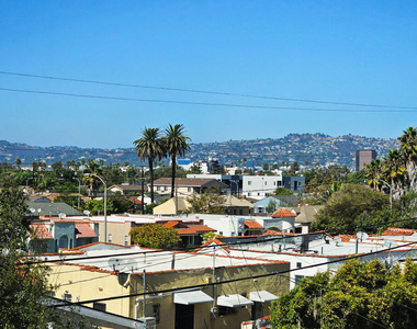 1921 1/2 Carmona Avenue - Photo Thumbnail 20