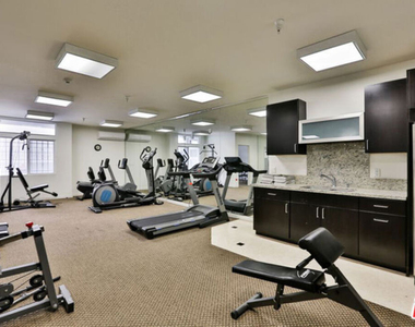 401 N Serrano Avenue - Photo Thumbnail 10
