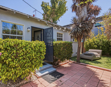 4177 Ince Boulevard - Photo Thumbnail 11