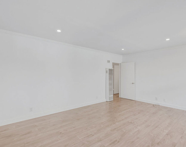4177 Ince Boulevard - Photo Thumbnail 28