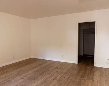 6126 Eleanor Avenue - Photo Thumbnail 5