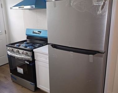 945 S Bedford Street - Photo Thumbnail 2
