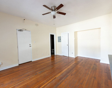 661 Shatto Place - Photo Thumbnail 2