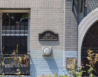 661 Shatto Place - Photo Thumbnail 10