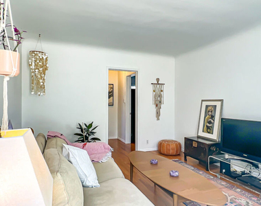 4233 Gateway Avenue - Photo Thumbnail 12