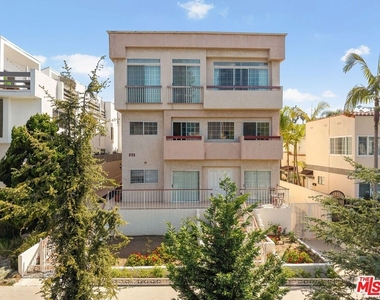 923 Euclid Street - Photo Thumbnail 1