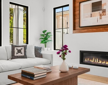 4153 Vantage Avenue - Photo Thumbnail 6