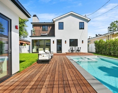 4153 Vantage Avenue - Photo Thumbnail 1