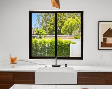 4153 Vantage Avenue - Photo Thumbnail 19