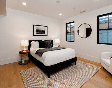 4153 Vantage Avenue - Photo Thumbnail 48