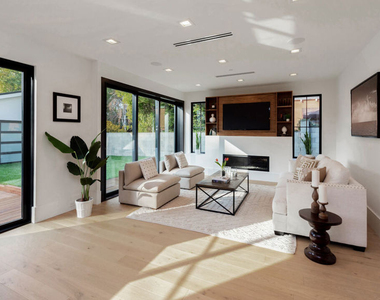 4153 Vantage Avenue - Photo Thumbnail 21