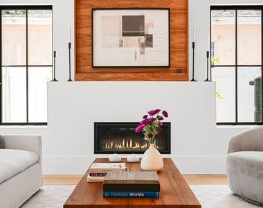 4153 Vantage Avenue - Photo Thumbnail 7