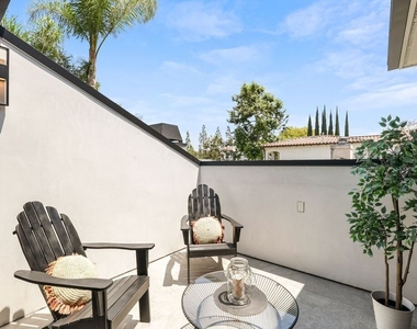 4153 Vantage Avenue - Photo Thumbnail 47