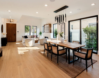 4153 Vantage Avenue - Photo Thumbnail 12