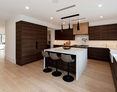 4153 Vantage Avenue - Photo Thumbnail 20