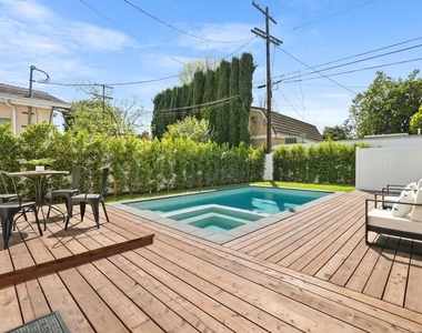 4153 Vantage Avenue - Photo Thumbnail 54