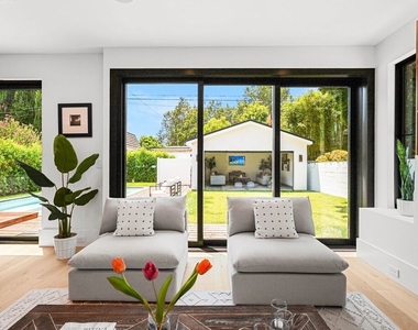 4153 Vantage Avenue - Photo Thumbnail 23