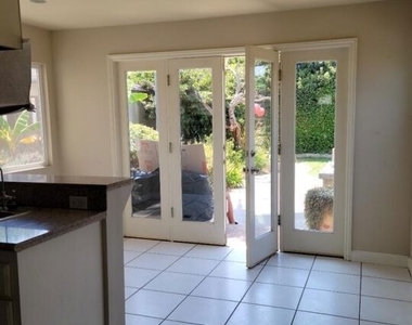 8501 Lilienthal Avenue - Photo Thumbnail 2