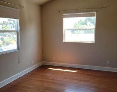 8501 Lilienthal Avenue - Photo Thumbnail 1