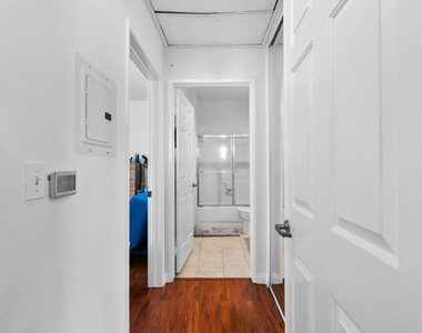 1200 S Corning Street - Photo Thumbnail 15