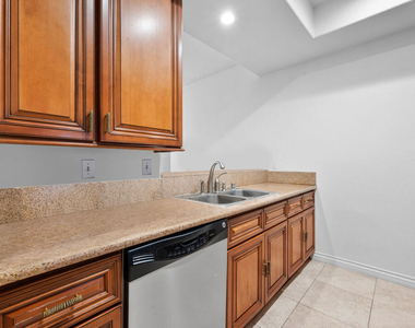 1200 S Corning Street - Photo Thumbnail 3