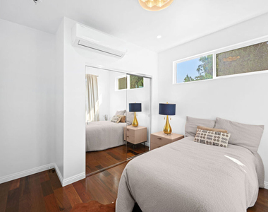 10623 W Olympic Boulevard - Photo Thumbnail 15