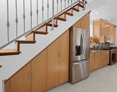 10623 W Olympic Boulevard - Photo Thumbnail 7