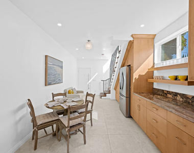 10623 W Olympic Boulevard - Photo Thumbnail 5
