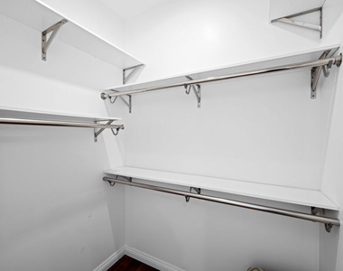 10623 W Olympic Boulevard - Photo Thumbnail 13
