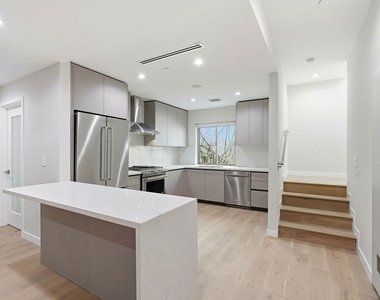 1006 Hancock Avenue - Photo Thumbnail 4