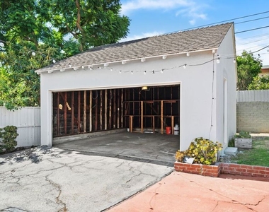 1019 Amherst Avenue - Photo Thumbnail 26