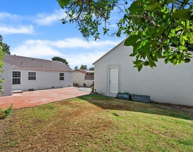 1019 Amherst Avenue - Photo Thumbnail 23