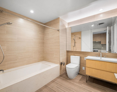 877 Francisco Street - Photo Thumbnail 10