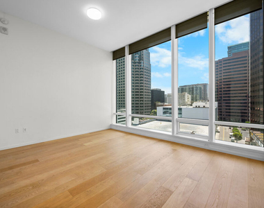 877 Francisco Street - Photo Thumbnail 3