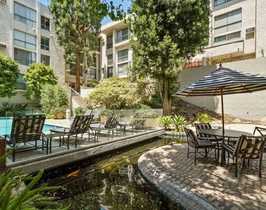 1440 Veteran Avenue - Photo Thumbnail 19