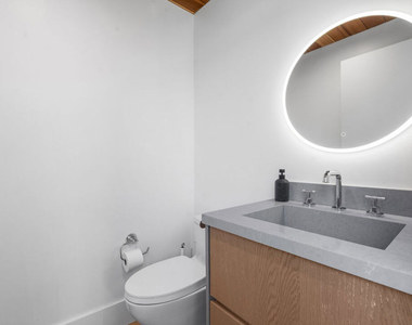 656 California Avenue - Photo Thumbnail 13