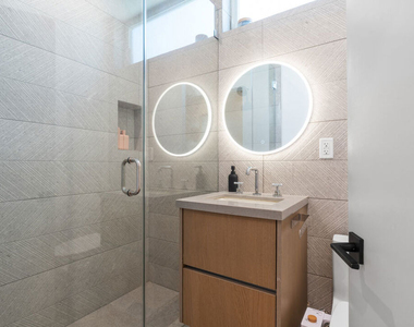 656 California Avenue - Photo Thumbnail 20