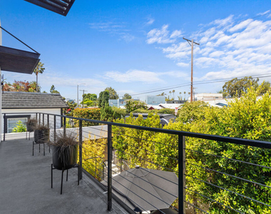 656 California Avenue - Photo Thumbnail 8