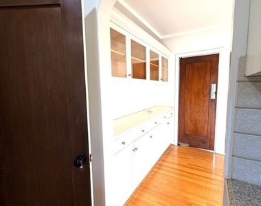 2342 Selby Avenue - Photo Thumbnail 31