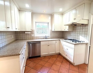 2342 Selby Avenue - Photo Thumbnail 13