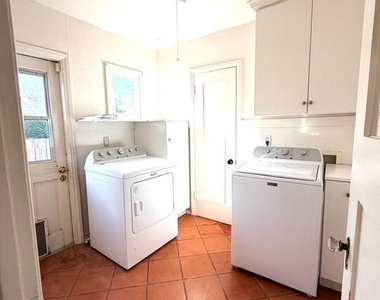 2342 Selby Avenue - Photo Thumbnail 29