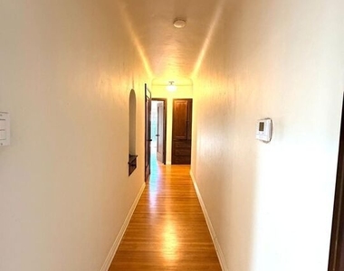 2342 Selby Avenue - Photo Thumbnail 18