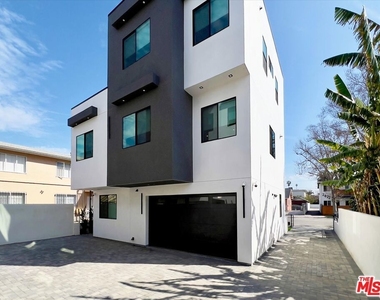 2815 S Redondo Boulevard - Photo Thumbnail 17