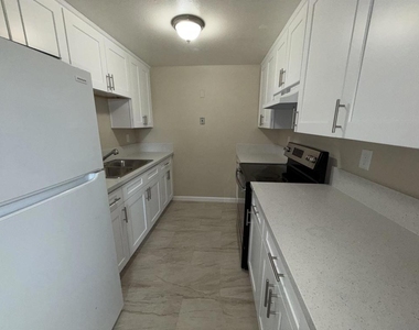 12609 Robison - Photo Thumbnail 2