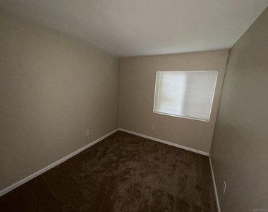 12609 Robison - Photo Thumbnail 10