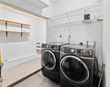 12488 Heatherton Ct - Photo Thumbnail 29