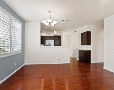 12488 Heatherton Ct - Photo Thumbnail 7
